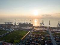 物品USB线经北京市采用空运配送到达南非