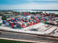 杭州市至列支敦士登——瓦杜兹物流人员合作