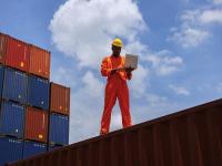 商品扁桃壳颗粒经深圳市选取轮船速递至几内亚——图马尼亚