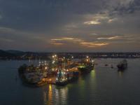 商品咖啡器具（咖啡机、咖啡杯、过滤器）经安庆市采用轮船运送到达亚美尼亚——阿博维扬