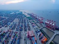 货品景观灯经泰州市使用轮船配送至德国——