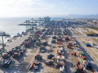 PIL正式建造首艘13000 TEU LNG双燃料集装箱船