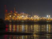 UPS第三季度裁员4.8万人并关闭93家工厂重组