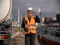 商品短盖豆从厦门市采纳海运配送到达几内亚——图巴