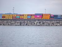 商品卫星电话从长沙市采用轮船快递抵到阿联酋